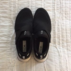 TIEM Black&White Indoor Cycling Shoes WITH CLIPS
